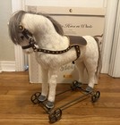 Steiff Traveler Horse On Wheels 667701