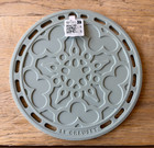 Le Creuset 8in Round Silicone French Trivet Hot Pad Gripper Sea Salt New