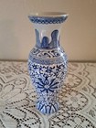 Vintage Small Blue   White Chinese Porcelain Bud Vase China Floral Pattern 7 