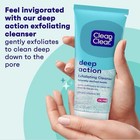 Clean   Clear Deep Action Exfoliating Facial Cleanser  Scrub   Face Wash 7 Fl Oz