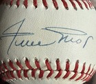 Upper Deck Willie Mays Autographed Baseball  Uda Hologram  Beautiful Autograph 