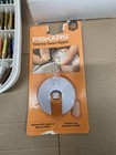 Fiskars Table Top Seam Ripper   Brand Sticky Back  Sewing String Set
