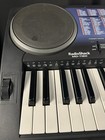 Radioshack Md-1160 61-key Midi Keyboard  100 Tones  Rhythms  Songs  W power Cord