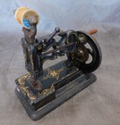 Charles Raymond   improved Family  1861 Patent  Antique Sewing Machine W Ci Base