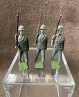 Lot Of Vintage Britains Swing Arm Soldiers - West Point Cadets  Marines  Gi s