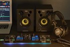 Hercules Djstarter Kit With Controller Speakers   Headphones
