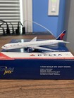 Gemini Jets Delta Airlines 767-400er 1 400 Diecast Model Airplane