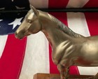 Vintage 1977 American Quarter Horse Trophy Figural Topper 10  La Plata md   7 9