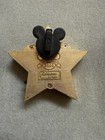 Vintage Disney Pin - Walt Disney World - 2005 Mickey Red Star Light Up  27562 