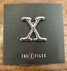 Large X-files Promo Lapel Hat Pin 1    X 1    David Duchovny Gillian Anderson New 