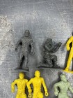 Vintage Marx Mpc Plastic Figures Lot Ring Hand Soldiers Various Colors Subjects