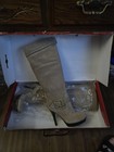 Guess Gwedesia Brown Suede Knee High Boots Buckle Accent Women s Us 8 5 M