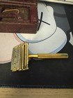 Vintage Gold Valet Se Safety Razor With Bar Guard  Vc-4 1940 s