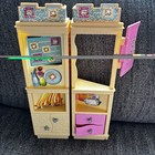 2001 Barbie Mattel All Around Home Family Room Doll House Toy Accessories Shelf