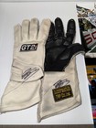 Romain Dumas  Signed  Porsche 919  Race Used worn drivers Gloves   Signed Photos