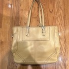 Coach Large Beige Women   s Tote Zip Detachable Strap Lined Inner Pockets