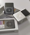         new Apple Ipod Classic 7th Generation 160gb Gray Mp3 Player - Sealed Box