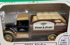 Ertl 1931 Farm   Fleet Stake Truck    1925 Delivery Truck Bank Lot Die-cast 1 34