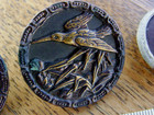Antique Picture 5 Buttons Whooping Crane Brass   Cameo  reddish   6 Brass Floral