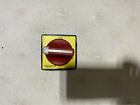 1x Schneider Electric Iec en 60947-3  V1  Disconnect Switch On Off  32a  Nos