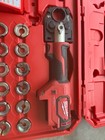 Milwaukee 600 Mcm Crimper W dies