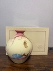 Vtg Fenton  Burmese 7 5 8 h Ltd Edition  105 950 Sea Dreams Vase Uv Reactive