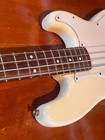 Mij Squier Precision Bass     Fujigen Japan 1984-87     Olympic White     Fender Hard 