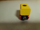 Brio Wooden Railway Train Cargo Car   Yellow Magnetic Cargo Vg Condition