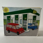 Bp Gas   Oil Advertising Book Set In Multicolor Slipcase Boxed Set