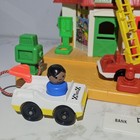 Vintage Fisher Price Little People Play Family Main Street 2500   Lots Of Access