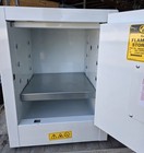Justrite Flammable Liquid Storage Cabinet 890405  4 Gallon 