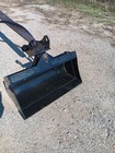 New Mini Excavator 32   Hyd Tilt Ditching  Clean Out Bucket  40mm Pin Holes 3-4t