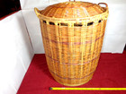 18x14 In Vintage Hand Woven Wicker Basket - Hamper With Lid Great Condition -l76