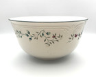 Pfaltzgraff Winterberry Christmas Holly Mixing Bowl