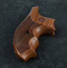 Smith   Wesson J Frame Round Butt Checkered Walnut Grips Full Wrap