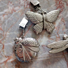 Set Of 4 Tablecloth Weights Cast Metal Bee Butterfly Ladybug Dragonfly  W Clips