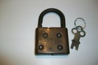 Antique Vintage Yale Baffler Push Key Padlock   Key 
