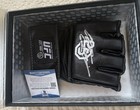 Official Nate Diaz Signed   Authenticated Ufc Glove  ufc s 25th Anniversary Ed  