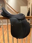 17 5    Wintec 250 English Saddle W  Stirrups   Girth Black Easy Change