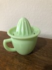 Vintage Green Jeanette Jadeite Uranium Measuring Cup And Juicer