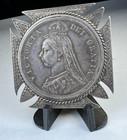 1887 Great Britain 1 2 Half Crown  Victoria  Km    764 Brooch  Pin  Medal