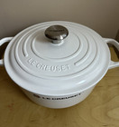 Le Creuset Enameled Signature Round Dutch Oven   In Shiny White  5 5qt   New