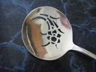 Daffodil Tomato Server 1847 Rogers Silverplate 1950 Nomono 7-1 2 