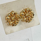 Vintage Clip-on Earrings Gold Tone Floral Daisy Cluster Textured Statement Mcm