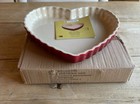 Le Creuset Stoneware Fluted Heart Tart Baking Dish 30cm Cerise Red 11 5 In New