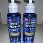 Lot Of 2 Neutrogena Ultra Light Cleansing Oil   Makeup Remover For Face  4 Fl Oz