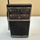 Vintage General Electric - Am fm Handheld Radio Model 7-2500a Tested  Works 