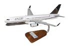 United Continental Airlines Boeing 757-200 Desk Display Model 1 100 Sc Airplane