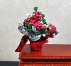 Dollhouse Red   White Poinsettias In Gift Wrapped Foil 1 12 Scale Miniature