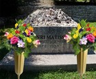 12 Pack Memorial Flower Vase Plastic Cemetery Vases With Spikes 12  Glod